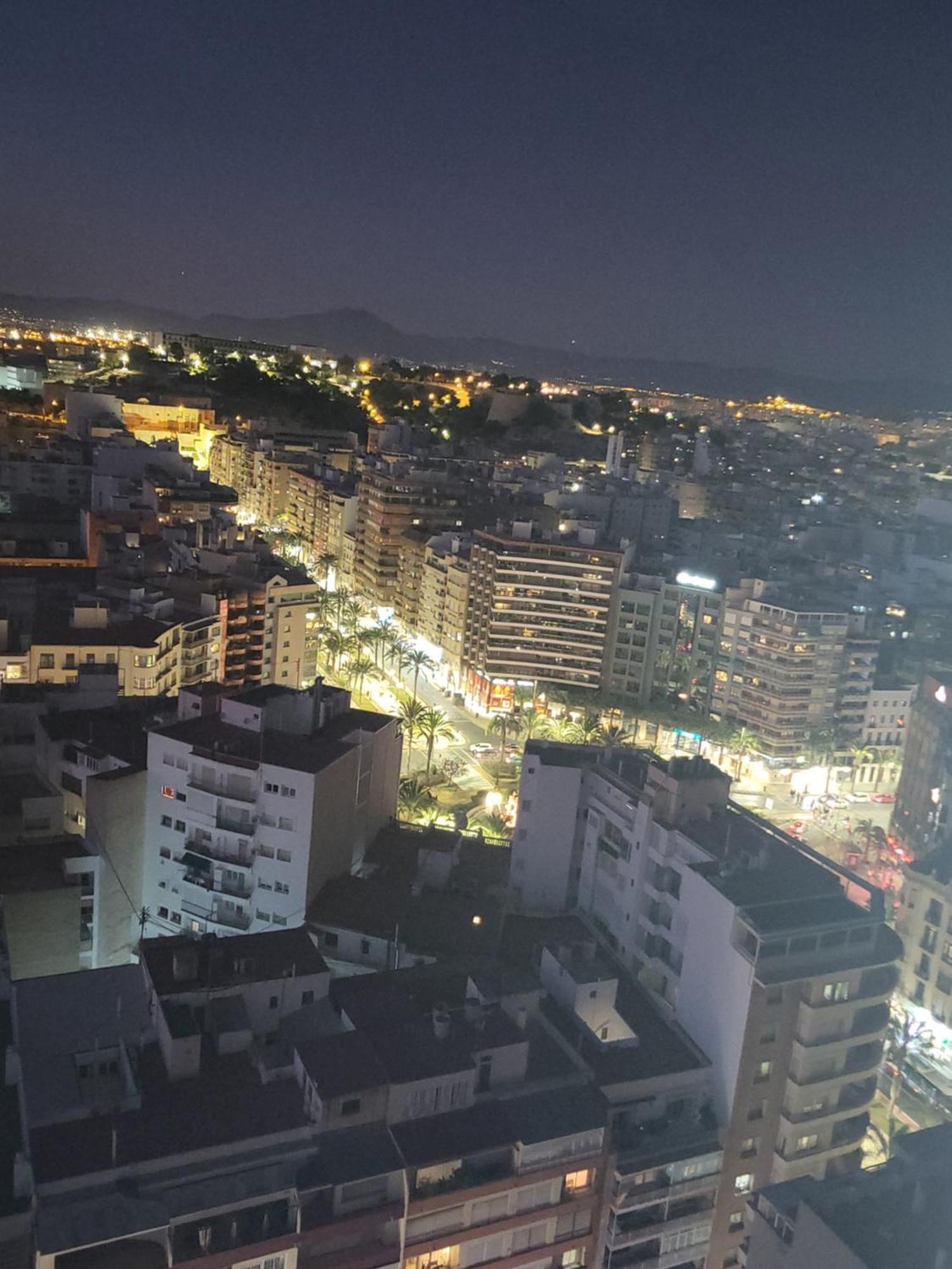 Charming Studio In The Center Of The City Apartamento Pleno Centro De Alicante Buitenkant foto